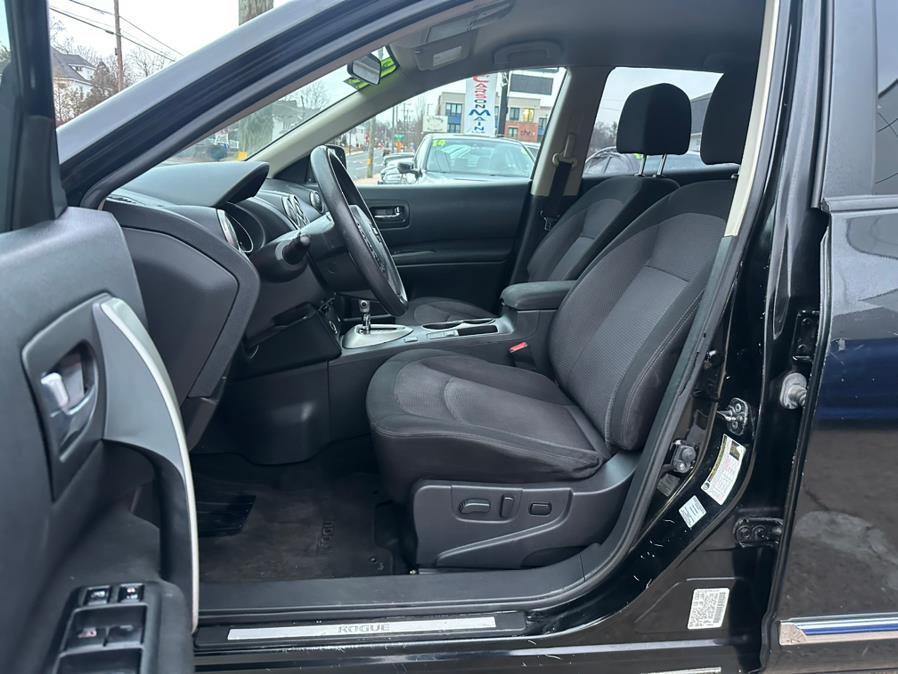 2013 Nissan Rogue AWD 4dr S, available for sale in Manchester, Connecticut | Carsonmain LLC. Manchester, Connecticut 2013 Nissan Rogue AWD 4dr S, available for sale in Manchester, Connecticut | Carsonmain LLC. Manchester, Connecticut