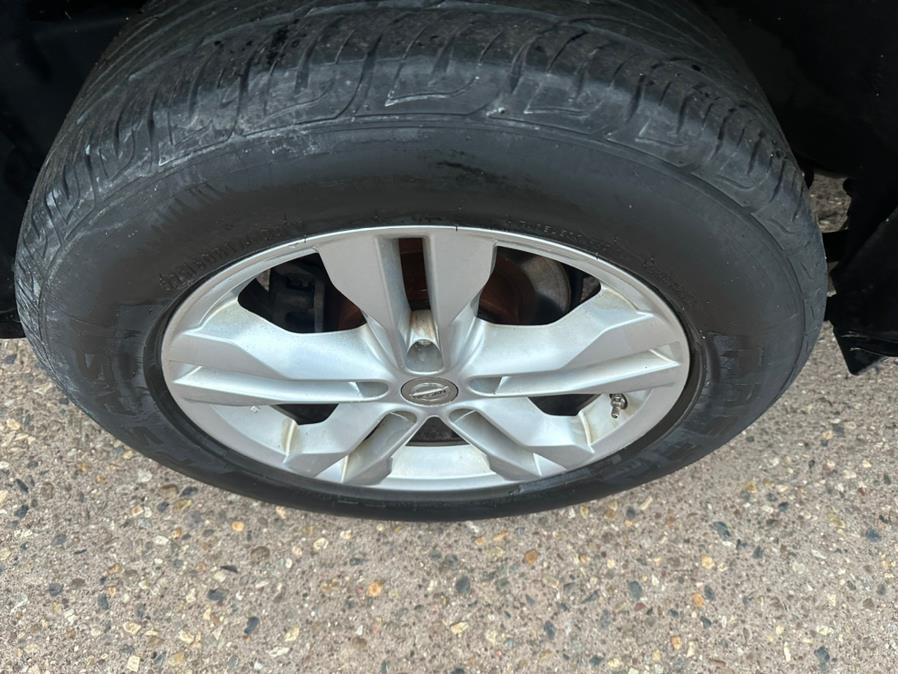 2013 Nissan Rogue AWD 4dr S, available for sale in Manchester, Connecticut | Carsonmain LLC. Manchester, Connecticut 2013 Nissan Rogue AWD 4dr S, available for sale in Manchester, Connecticut | Carsonmain LLC. Manchester, Connecticut