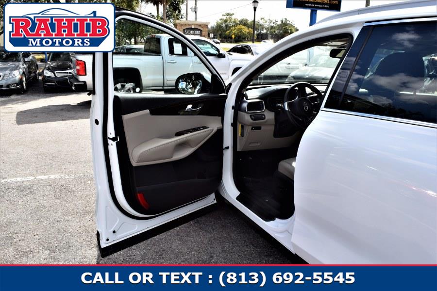 2017 Kia Sorento EX FWD, available for sale in Winter Park, Florida | Rahib Motors. Winter Park, Florida 2017 Kia Sorento EX FWD, available for sale in Winter Park, Florida | Rahib Motors. Winter Park, Florida