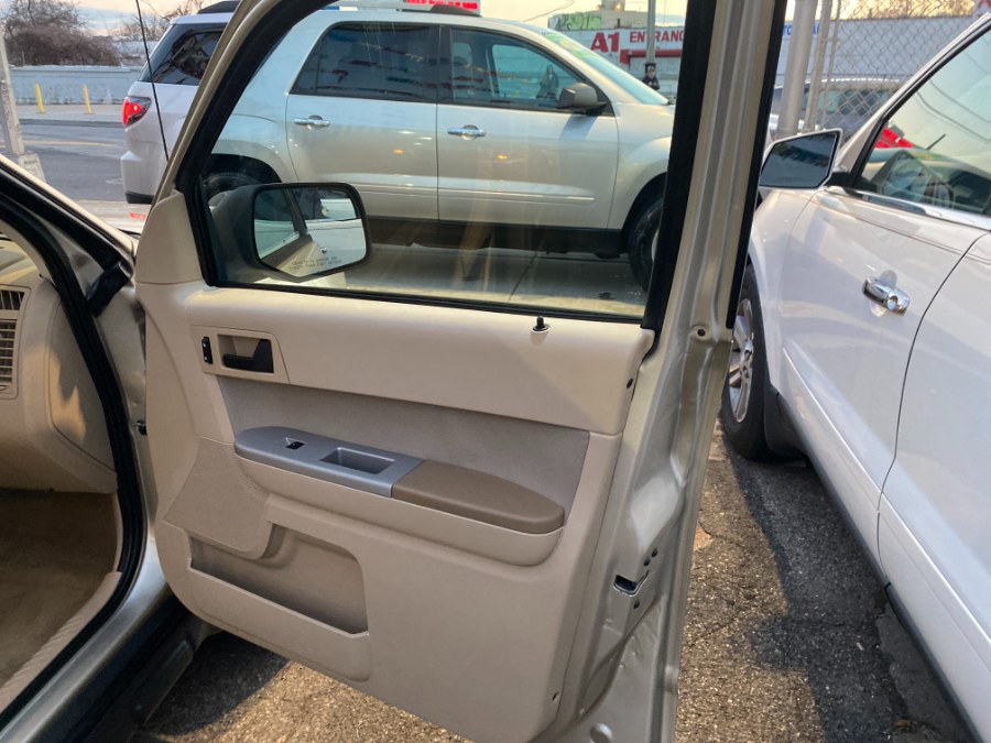 2010 Ford Escape 4WD 4dr XLT, available for sale in Middle Village, New York | Middle Village Motors . Middle Village, New York 2010 Ford Escape 4WD 4dr XLT, available for sale in Middle Village, New York | Middle Village Motors . Middle Village, New York