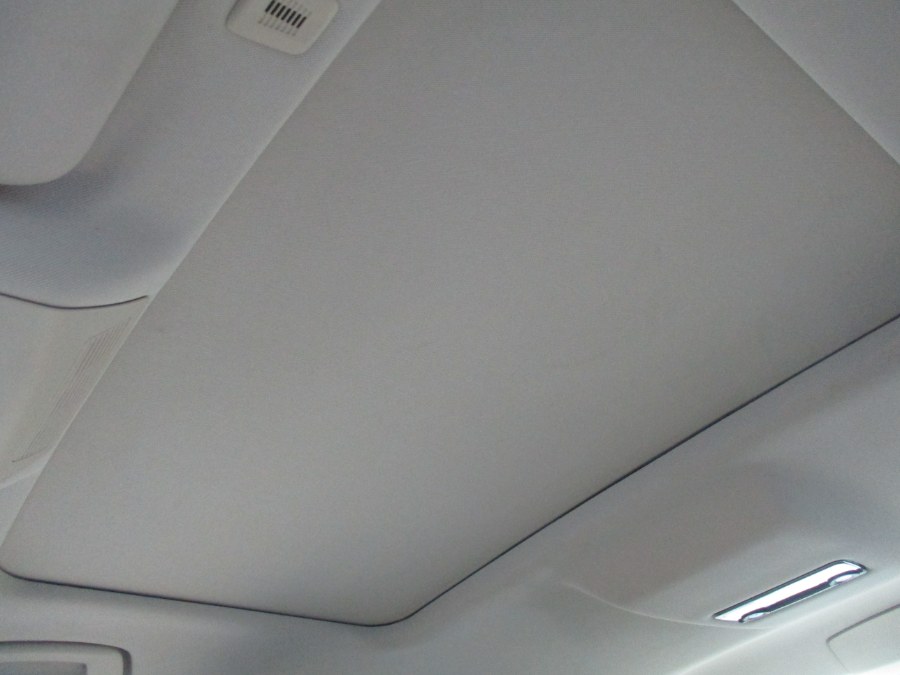 2012 BMW 5 Series 4dr Sdn 535i RWD, available for sale in West Babylon, New York | New Gen Auto Group. West Babylon, New York 2012 BMW 5 Series 4dr Sdn 535i RWD, available for sale in West Babylon, New York | New Gen Auto Group. West Babylon, New York