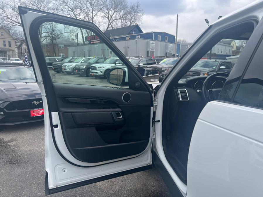 2020 Land Rover Discovery SE V6 Supercharged, available for sale in Irvington , New Jersey | Auto Haus of Irvington Corp. Irvington , New Jersey 2020 Land Rover Discovery SE V6 Supercharged, available for sale in Irvington , New Jersey | Auto Haus of Irvington Corp. Irvington , New Jersey