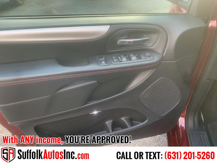 Used Dodge Grand Caravan GT Wagon 2020 | Suffolk Autos Inc. Medford, New York Used Dodge Grand Caravan GT Wagon 2020 | Suffolk Autos Inc. Medford, New York