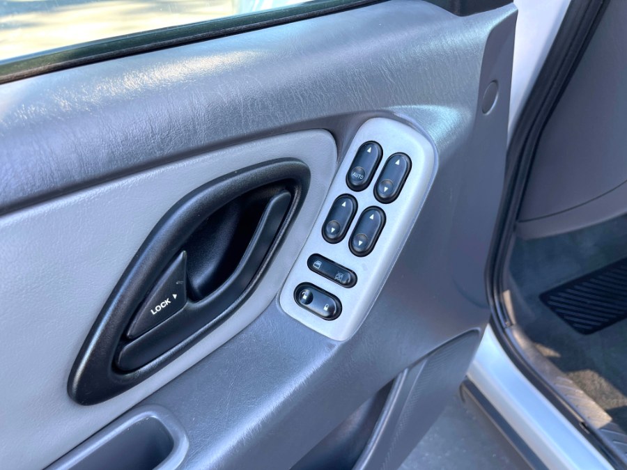 2006 Ford Escape 4dr 3.0L XLT Sport 4WD, available for sale in Lake Forest, California | Pacific Green Line. Lake Forest, California 2006 Ford Escape 4dr 3.0L XLT Sport 4WD, available for sale in Lake Forest, California | Pacific Green Line. Lake Forest, California