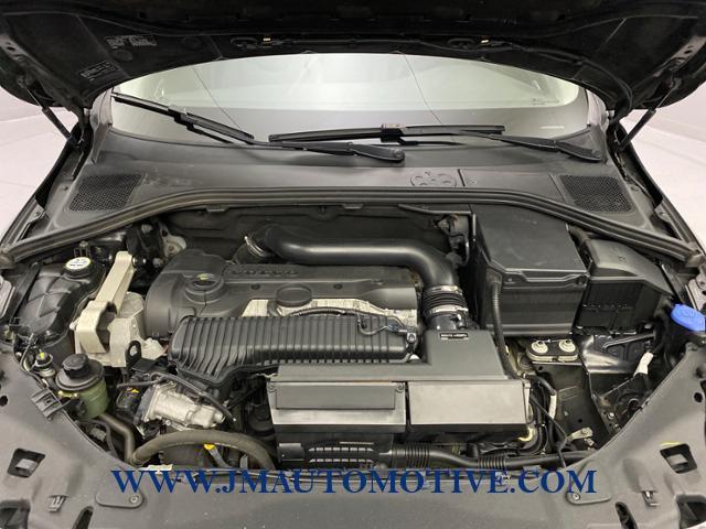 2013 Volvo S60 4dr Sdn T5 AWD, available for sale in Naugatuck, Connecticut | J&M Automotive Sls&Svc LLC. Naugatuck, Connecticut 2013 Volvo S60 4dr Sdn T5 AWD, available for sale in Naugatuck, Connecticut | J&M Automotive Sls&Svc LLC. Naugatuck, Connecticut