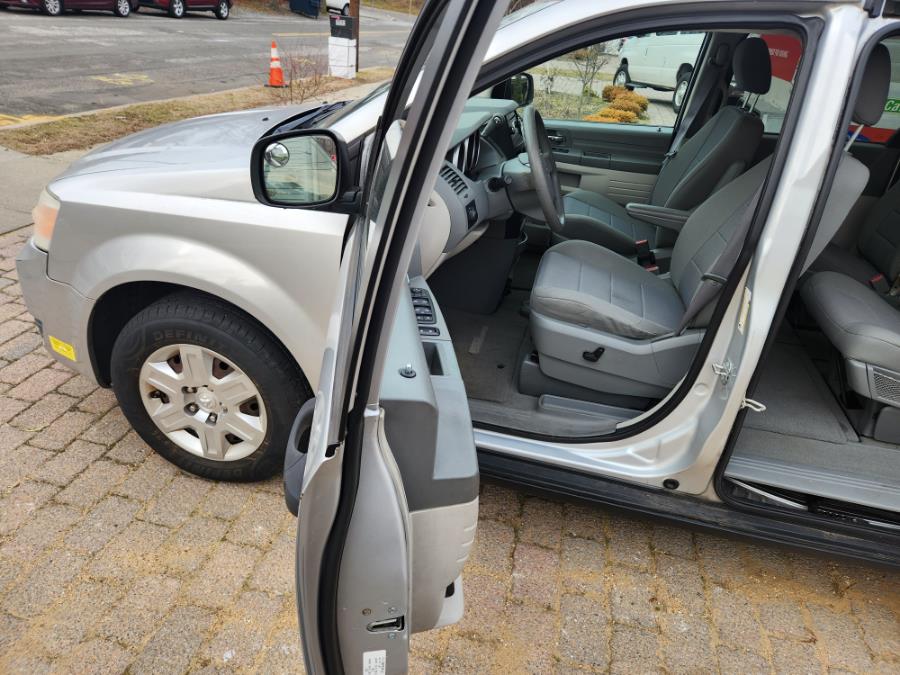 2008 Dodge Grand Caravan 4dr Wgn SE, available for sale in West Babylon, New York | SGM Auto Sales. West Babylon, New York 2008 Dodge Grand Caravan 4dr Wgn SE, available for sale in West Babylon, New York | SGM Auto Sales. West Babylon, New York