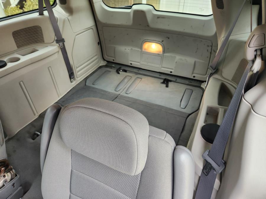 2008 Dodge Grand Caravan 4dr Wgn SE, available for sale in West Babylon, New York | SGM Auto Sales. West Babylon, New York 2008 Dodge Grand Caravan 4dr Wgn SE, available for sale in West Babylon, New York | SGM Auto Sales. West Babylon, New York