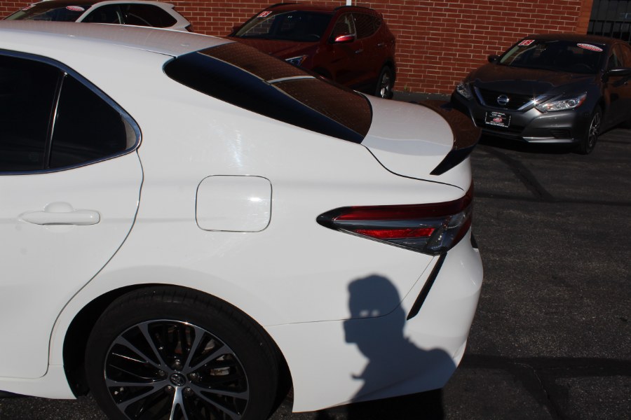 2018 Toyota Camry SE, available for sale in Deer Park, New York | Car Tec Enterprise Leasing & Sales LLC. Deer Park, New York 2018 Toyota Camry SE, available for sale in Deer Park, New York | Car Tec Enterprise Leasing & Sales LLC. Deer Park, New York