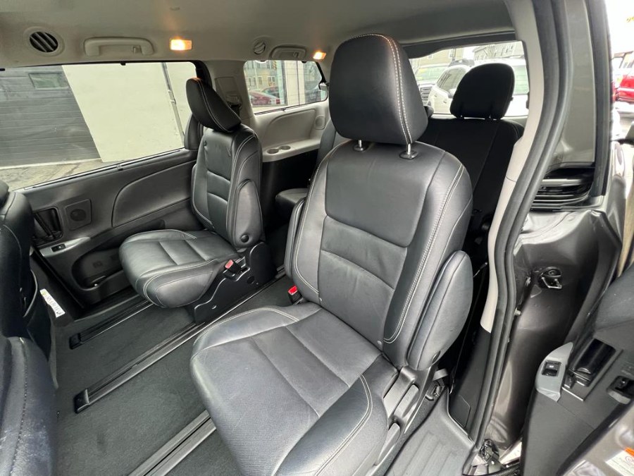 2019 Toyota Sienna SE AWD, available for sale in Peabody, Massachusetts | New Star Motors. Peabody, Massachusetts 2019 Toyota Sienna SE AWD, available for sale in Peabody, Massachusetts | New Star Motors. Peabody, Massachusetts