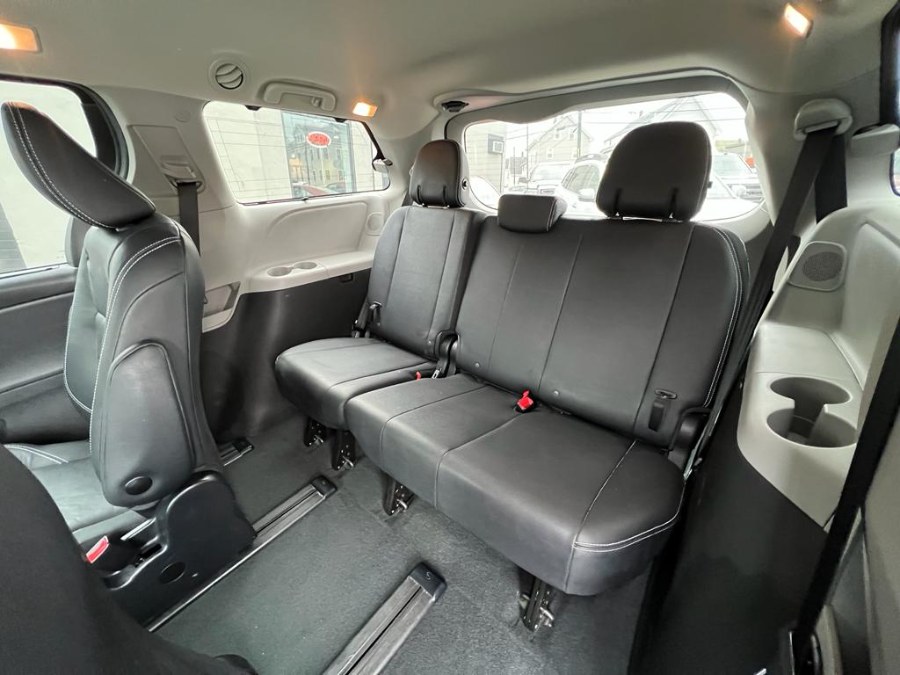 2019 Toyota Sienna SE AWD, available for sale in Peabody, Massachusetts | New Star Motors. Peabody, Massachusetts 2019 Toyota Sienna SE AWD, available for sale in Peabody, Massachusetts | New Star Motors. Peabody, Massachusetts