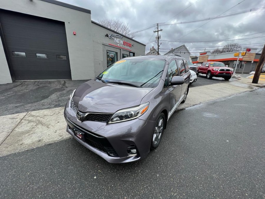 Used Toyota Sienna SE AWD 2019 | New Star Motors. Peabody, Massachusetts