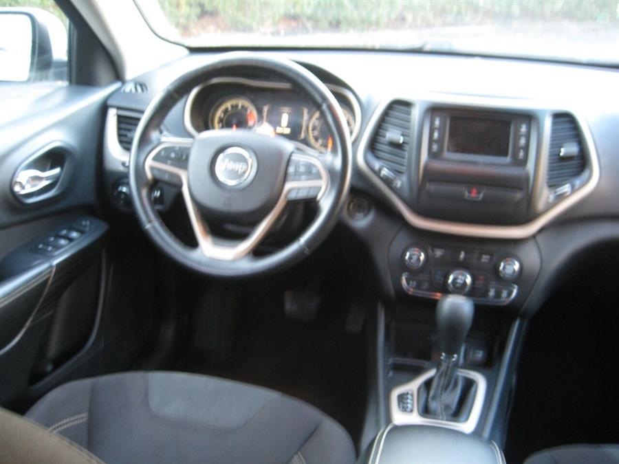 2016 Jeep Cherokee Latitude 4dr SUV, available for sale in Massapequa, New York | Rite Choice Auto Inc.. Massapequa, New York 2016 Jeep Cherokee Latitude 4dr SUV, available for sale in Massapequa, New York | Rite Choice Auto Inc.. Massapequa, New York