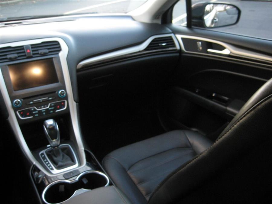 2016 Ford Fusion SE 4dr Sedan, available for sale in Massapequa, New York | Rite Choice Auto Inc.. Massapequa, New York 2016 Ford Fusion SE 4dr Sedan, available for sale in Massapequa, New York | Rite Choice Auto Inc.. Massapequa, New York