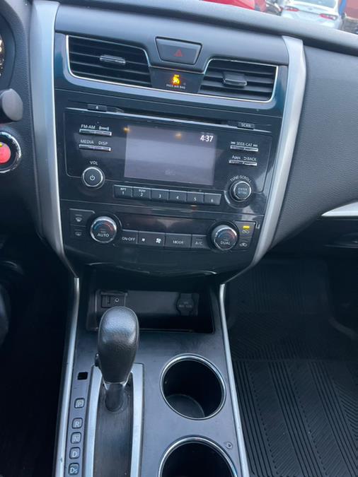 2015 Nissan Altima 4dr Sdn I4 2.5 S, available for sale in Brooklyn, New York | Brooklyn Auto Mall LLC. Brooklyn, New York 2015 Nissan Altima 4dr Sdn I4 2.5 S, available for sale in Brooklyn, New York | Brooklyn Auto Mall LLC. Brooklyn, New York