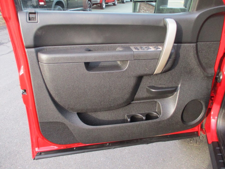 2010 Chevrolet Silverado 2500HD 4WD Crew Cab 153" LT, available for sale in Suffield, Connecticut | Suffield Auto Sales. Suffield, Connecticut 2010 Chevrolet Silverado 2500HD 4WD Crew Cab 153" LT, available for sale in Suffield, Connecticut | Suffield Auto Sales. Suffield, Connecticut
