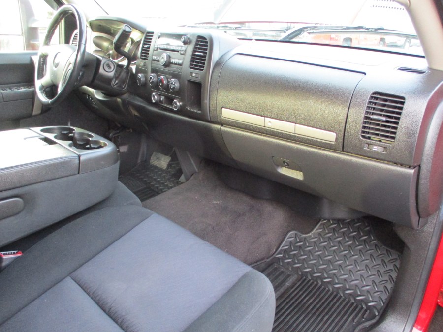 2010 Chevrolet Silverado 2500HD 4WD Crew Cab 153" LT, available for sale in Suffield, Connecticut | Suffield Auto Sales. Suffield, Connecticut 2010 Chevrolet Silverado 2500HD 4WD Crew Cab 153" LT, available for sale in Suffield, Connecticut | Suffield Auto Sales. Suffield, Connecticut
