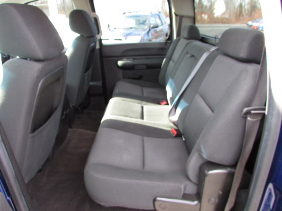 2013 Chevrolet Silverado 1500 4WD Crew Cab 143.5" LT, available for sale in East Windsor, Connecticut | United Auto Sales of E Windsor, Inc. East Windsor, Connecticut 2013 Chevrolet Silverado 1500 4WD Crew Cab 143.5" LT, available for sale in East Windsor, Connecticut | United Auto Sales of E Windsor, Inc. East Windsor, Connecticut