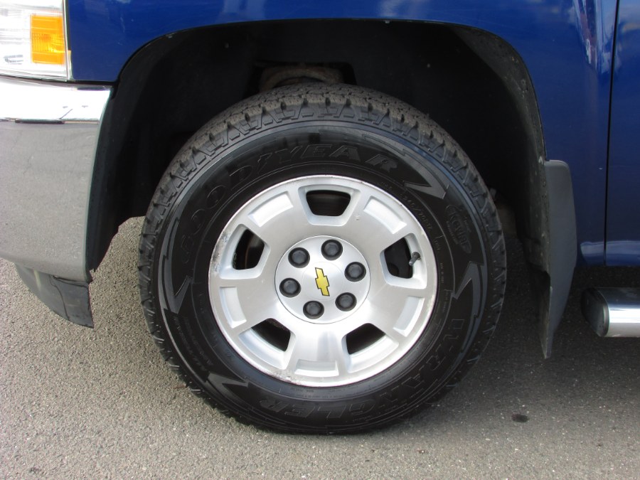 2013 Chevrolet Silverado 1500 4WD Crew Cab 143.5" LT, available for sale in East Windsor, Connecticut | United Auto Sales of E Windsor, Inc. East Windsor, Connecticut 2013 Chevrolet Silverado 1500 4WD Crew Cab 143.5" LT, available for sale in East Windsor, Connecticut | United Auto Sales of E Windsor, Inc. East Windsor, Connecticut
