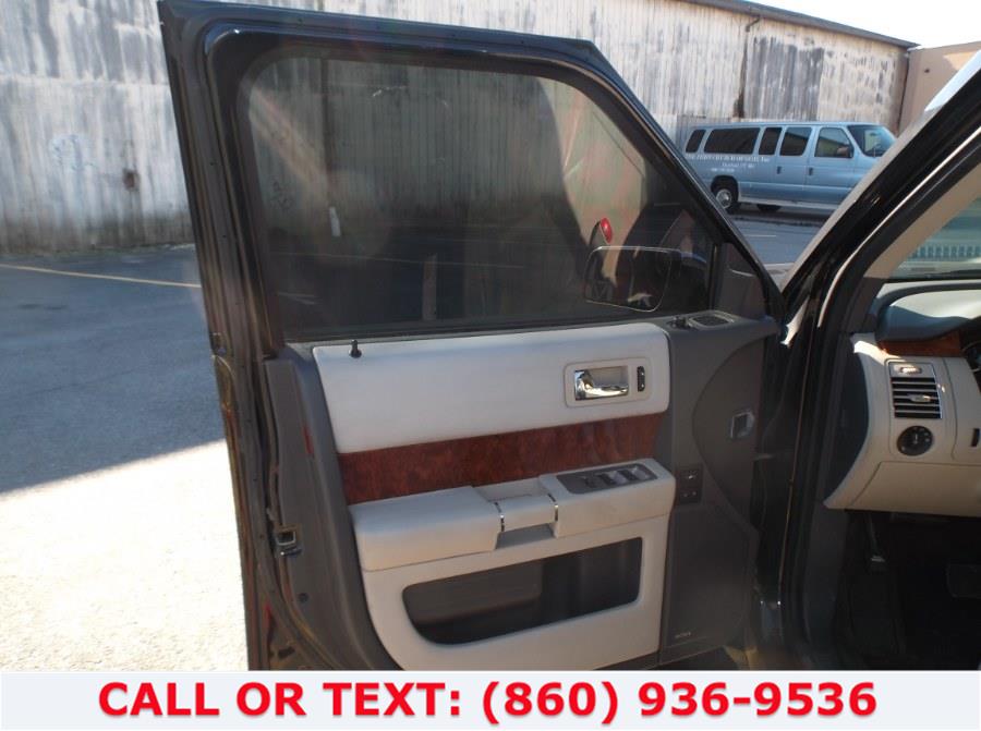 2010 Ford Flex 4dr Limited AWD, available for sale in Hartford, Connecticut | Lee Motors Sales Inc. Hartford, Connecticut 2010 Ford Flex 4dr Limited AWD, available for sale in Hartford, Connecticut | Lee Motors Sales Inc. Hartford, Connecticut