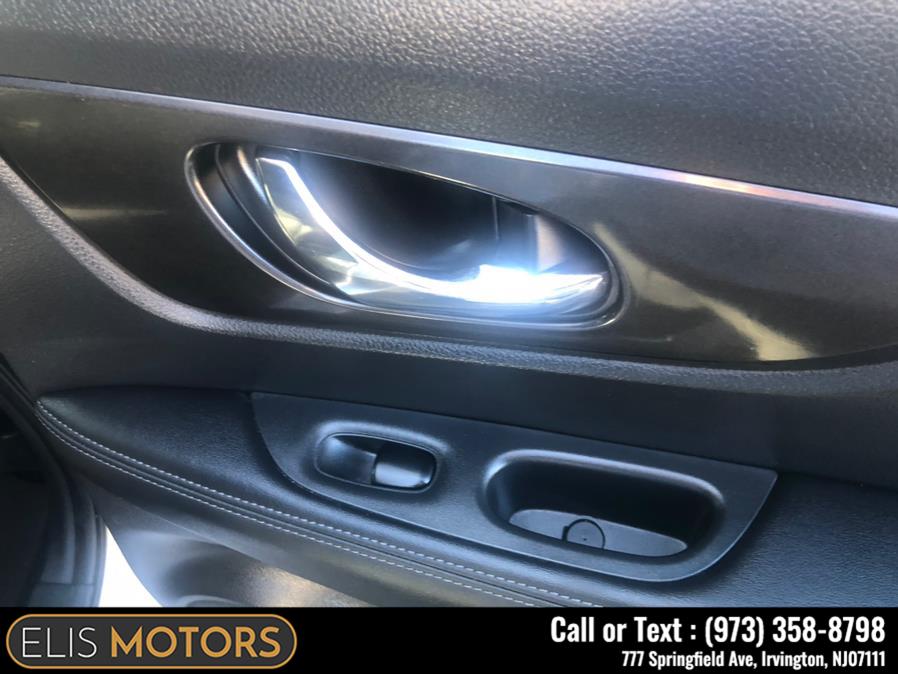 2018 Nissan Rogue AWD SV, available for sale in Irvington, New Jersey | Elis Motors Corp. Irvington, New Jersey 2018 Nissan Rogue AWD SV, available for sale in Irvington, New Jersey | Elis Motors Corp. Irvington, New Jersey