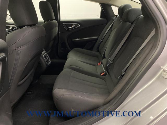 Used Chrysler 200 4dr Sdn Limited FWD 2016 | J&M Automotive Sls&Svc LLC. Naugatuck, Connecticut Used Chrysler 200 4dr Sdn Limited FWD 2016 | J&M Automotive Sls&Svc LLC. Naugatuck, Connecticut