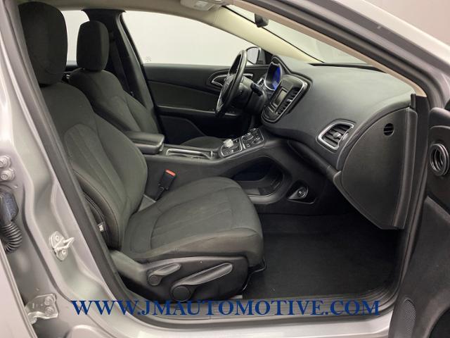 Used Chrysler 200 4dr Sdn Limited FWD 2016 | J&M Automotive Sls&Svc LLC. Naugatuck, Connecticut Used Chrysler 200 4dr Sdn Limited FWD 2016 | J&M Automotive Sls&Svc LLC. Naugatuck, Connecticut