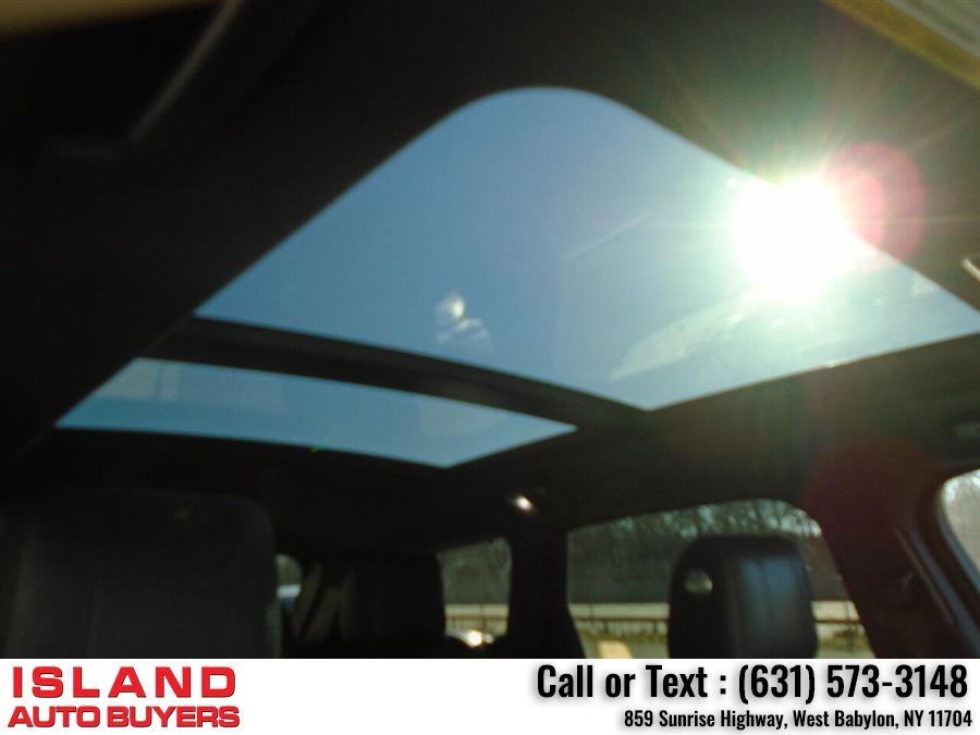 2014 Land Rover Range Rover Sport HSE 4x4 4dr SUV, available for sale in West Babylon, New York | Island Auto Buyers. West Babylon, New York 2014 Land Rover Range Rover Sport HSE 4x4 4dr SUV, available for sale in West Babylon, New York | Island Auto Buyers. West Babylon, New York