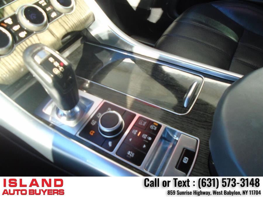 2014 Land Rover Range Rover Sport HSE 4x4 4dr SUV, available for sale in West Babylon, New York | Island Auto Buyers. West Babylon, New York 2014 Land Rover Range Rover Sport HSE 4x4 4dr SUV, available for sale in West Babylon, New York | Island Auto Buyers. West Babylon, New York