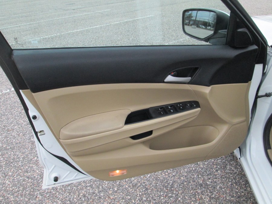 2012 Honda Accord Sdn 4dr I4 Auto SE, available for sale in Massapequa, New York | South Shore Auto Brokers & Sales. Massapequa, New York 2012 Honda Accord Sdn 4dr I4 Auto SE, available for sale in Massapequa, New York | South Shore Auto Brokers & Sales. Massapequa, New York
