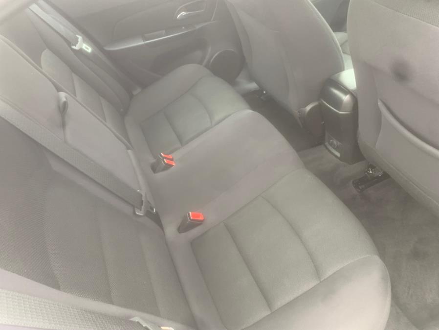 2014 Chevrolet Cruze 4dr Sdn Auto 1LT, available for sale in Taunton, Massachusetts | Rt 138 Auto Center Inc . Taunton, Massachusetts 2014 Chevrolet Cruze 4dr Sdn Auto 1LT, available for sale in Taunton, Massachusetts | Rt 138 Auto Center Inc . Taunton, Massachusetts