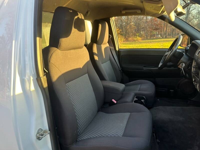 2012 Chevrolet Colorado 4WD Reg Cab Work Truck, available for sale in Plainville, Connecticut | Choice Group LLC Choice Motor Car. Plainville, Connecticut