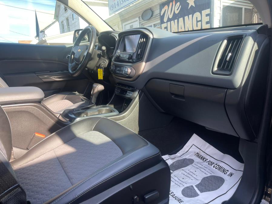 2015 Chevrolet Colorado 4WD Crew Cab 140.5" Z71, available for sale in Port Chester, New York | JC Lopez Auto Sales Corp. Port Chester, New York 2015 Chevrolet Colorado 4WD Crew Cab 140.5" Z71, available for sale in Port Chester, New York | JC Lopez Auto Sales Corp. Port Chester, New York