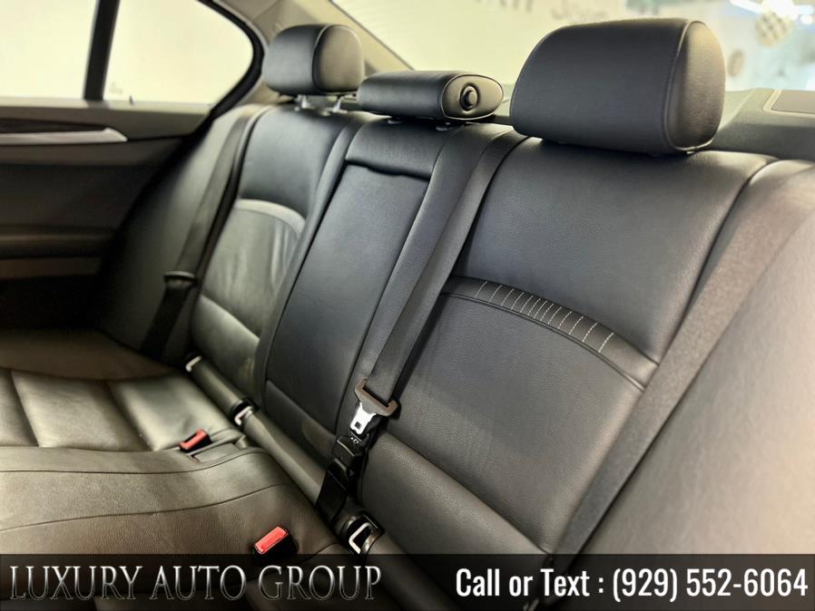 2014 BMW 5 Series 4dr Sdn 528i xDrive AWD, available for sale in Bronx, New York | Luxury Auto Group. Bronx, New York 2014 BMW 5 Series 4dr Sdn 528i xDrive AWD, available for sale in Bronx, New York | Luxury Auto Group. Bronx, New York