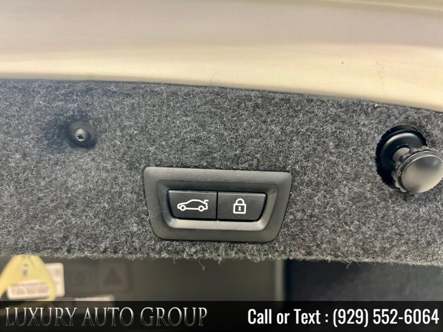 2014 BMW 5 Series 4dr Sdn 528i xDrive AWD, available for sale in Bronx, New York | Luxury Auto Group. Bronx, New York 2014 BMW 5 Series 4dr Sdn 528i xDrive AWD, available for sale in Bronx, New York | Luxury Auto Group. Bronx, New York