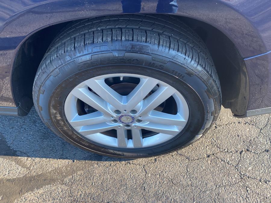 2013 Mercedes-Benz GL-Class 4MATIC 4dr GL450, available for sale in Middletown, Connecticut | Newfield Auto Sales. Middletown, Connecticut 2013 Mercedes-Benz GL-Class 4MATIC 4dr GL450, available for sale in Middletown, Connecticut | Newfield Auto Sales. Middletown, Connecticut