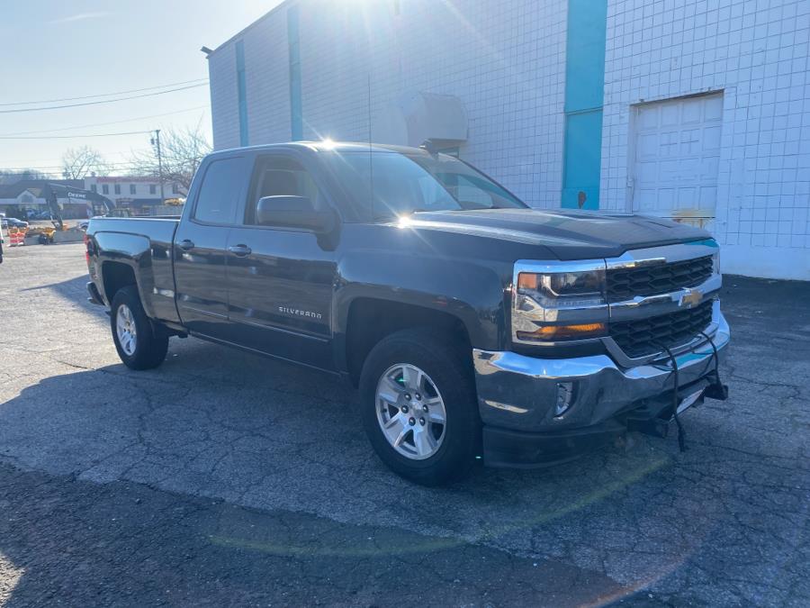 2017 Chevrolet Silverado 1500 4WD Double Cab 143.5" LT w/1LT, available for sale in Milford, Connecticut | Dealertown Auto Wholesalers. Milford, Connecticut 2017 Chevrolet Silverado 1500 4WD Double Cab 143.5" LT w/1LT, available for sale in Milford, Connecticut | Dealertown Auto Wholesalers. Milford, Connecticut