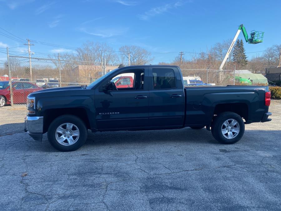 2017 Chevrolet Silverado 1500 4WD Double Cab 143.5" LT w/1LT, available for sale in Milford, Connecticut | Dealertown Auto Wholesalers. Milford, Connecticut 2017 Chevrolet Silverado 1500 4WD Double Cab 143.5" LT w/1LT, available for sale in Milford, Connecticut | Dealertown Auto Wholesalers. Milford, Connecticut