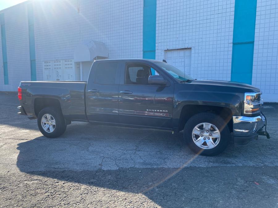 2017 Chevrolet Silverado 1500 4WD Double Cab 143.5" LT w/1LT, available for sale in Milford, Connecticut | Dealertown Auto Wholesalers. Milford, Connecticut 2017 Chevrolet Silverado 1500 4WD Double Cab 143.5" LT w/1LT, available for sale in Milford, Connecticut | Dealertown Auto Wholesalers. Milford, Connecticut