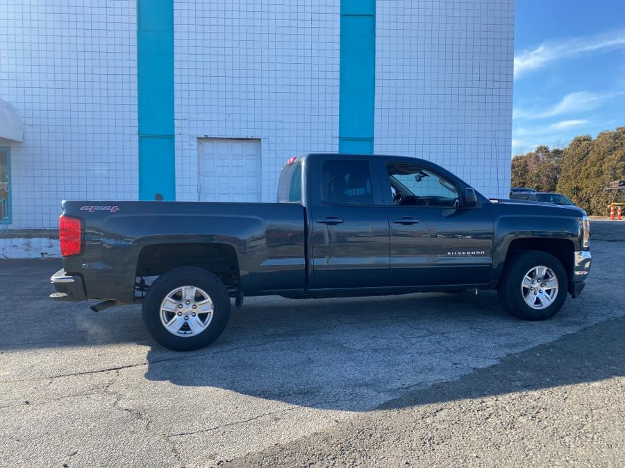 2017 Chevrolet Silverado 1500 4WD Double Cab 143.5" LT w/1LT, available for sale in Milford, Connecticut | Dealertown Auto Wholesalers. Milford, Connecticut 2017 Chevrolet Silverado 1500 4WD Double Cab 143.5" LT w/1LT, available for sale in Milford, Connecticut | Dealertown Auto Wholesalers. Milford, Connecticut