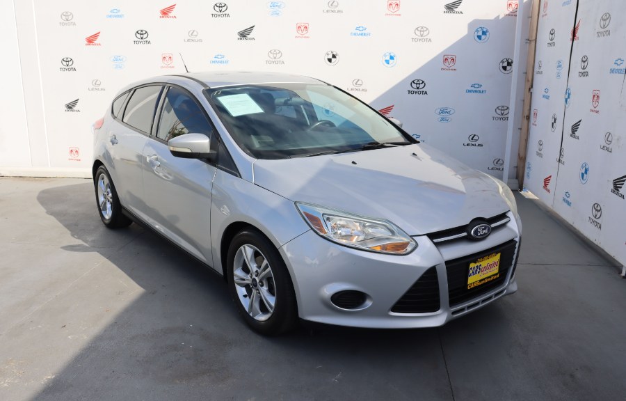 2014 Ford Focus 5dr HB SE, available for sale in Santa Ana, California | Auto Max Of Santa Ana. Santa Ana, California 2014 Ford Focus 5dr HB SE, available for sale in Santa Ana, California | Auto Max Of Santa Ana. Santa Ana, California