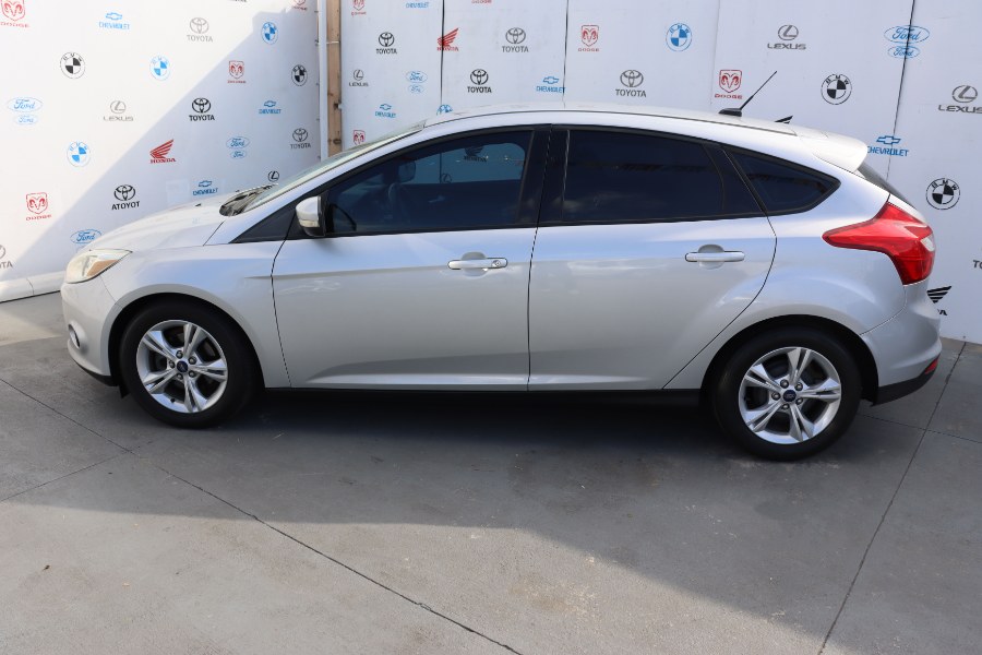 2014 Ford Focus 5dr HB SE, available for sale in Santa Ana, California | Auto Max Of Santa Ana. Santa Ana, California 2014 Ford Focus 5dr HB SE, available for sale in Santa Ana, California | Auto Max Of Santa Ana. Santa Ana, California