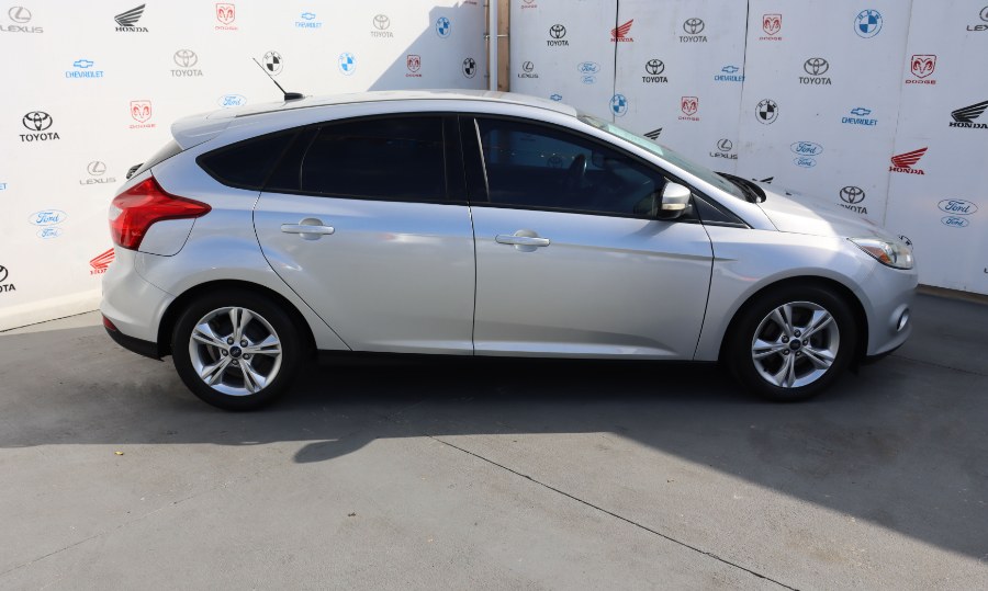 2014 Ford Focus 5dr HB SE, available for sale in Santa Ana, California | Auto Max Of Santa Ana. Santa Ana, California 2014 Ford Focus 5dr HB SE, available for sale in Santa Ana, California | Auto Max Of Santa Ana. Santa Ana, California