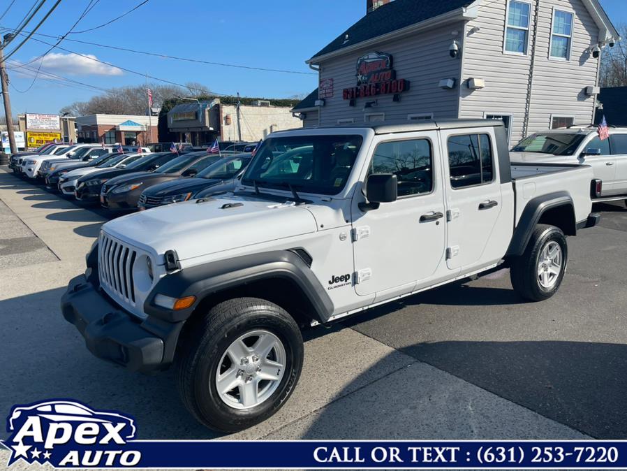 2020 Jeep Gladiator Sport S 4x4, available for sale in Selden, New York | Apex Auto. Selden, New York