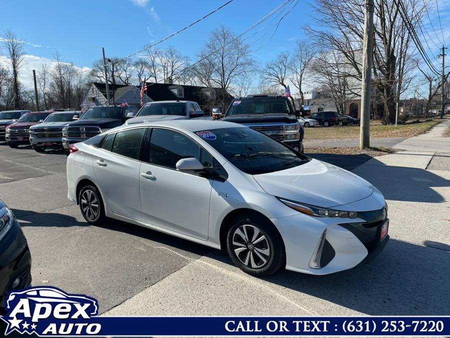 2018 Toyota Prius Prime Premium (Natl), available for sale in Selden, New York | Apex Auto. Selden, New York 2018 Toyota Prius Prime Premium (Natl), available for sale in Selden, New York | Apex Auto. Selden, New York