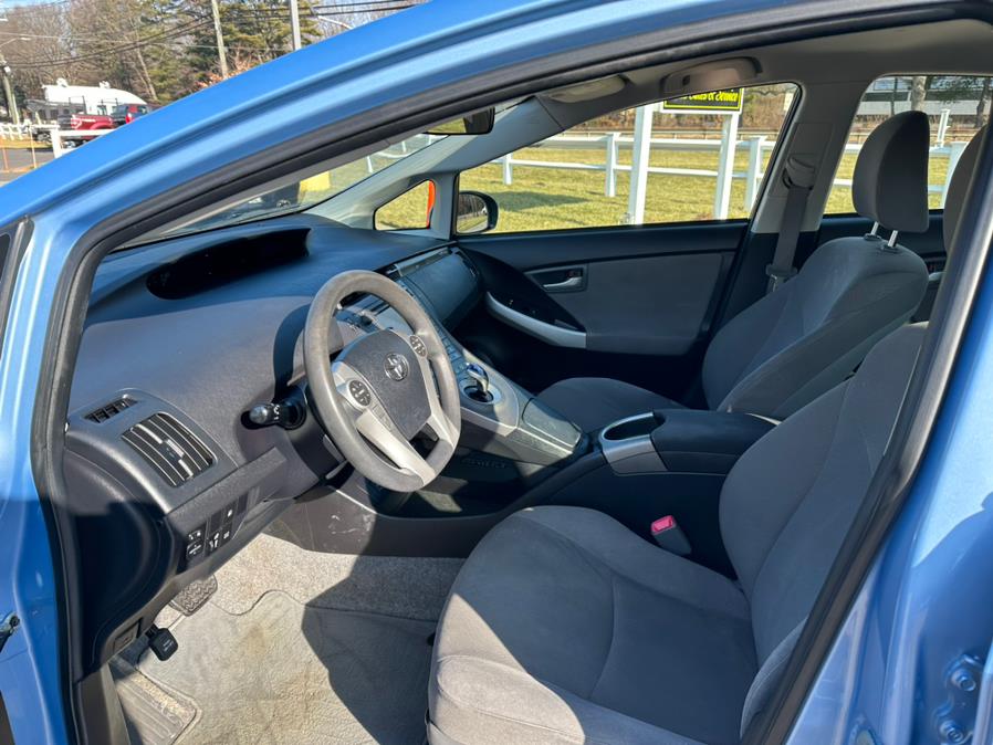 2013 Toyota Prius Plug-In 5dr HB (Natl), available for sale in South Windsor, Connecticut | Mike And Tony Auto Sales, Inc. South Windsor, Connecticut 2013 Toyota Prius Plug-In 5dr HB (Natl), available for sale in South Windsor, Connecticut | Mike And Tony Auto Sales, Inc. South Windsor, Connecticut