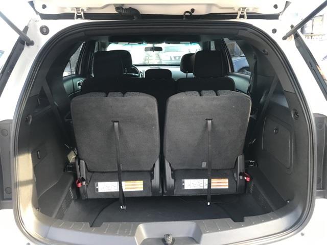 2014 Ford Explorer XLT, available for sale in Jamaica, New York | Hillside Auto Outlet. Jamaica, New York 2014 Ford Explorer XLT, available for sale in Jamaica, New York | Hillside Auto Outlet. Jamaica, New York