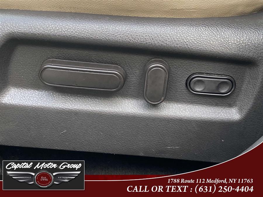 2012 Hyundai Santa Fe AWD 4dr V6 SE, available for sale in Medford, New York | Capital Motor Group Inc. Medford, New York 2012 Hyundai Santa Fe AWD 4dr V6 SE, available for sale in Medford, New York | Capital Motor Group Inc. Medford, New York