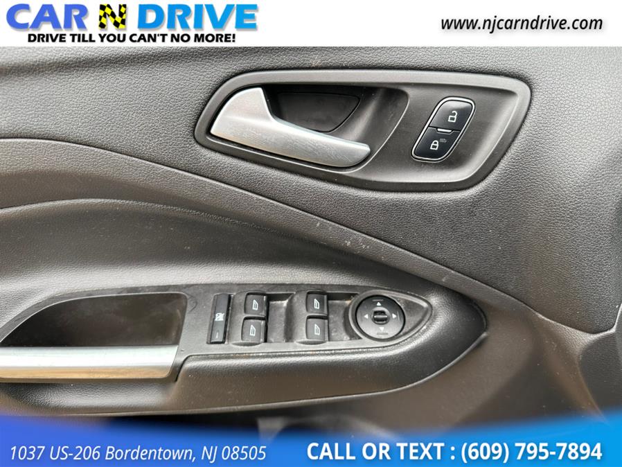 2017 Ford Escape SE FWD, available for sale in Bordentown, New Jersey | Car N Drive. Bordentown, New Jersey 2017 Ford Escape SE FWD, available for sale in Bordentown, New Jersey | Car N Drive. Bordentown, New Jersey