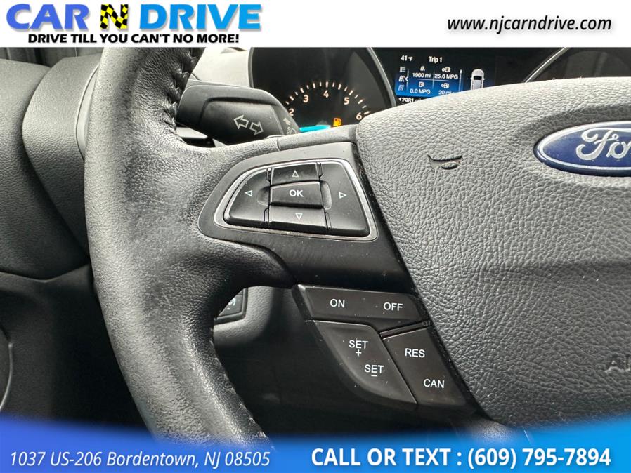 2017 Ford Escape SE FWD, available for sale in Bordentown, New Jersey | Car N Drive. Bordentown, New Jersey 2017 Ford Escape SE FWD, available for sale in Bordentown, New Jersey | Car N Drive. Bordentown, New Jersey