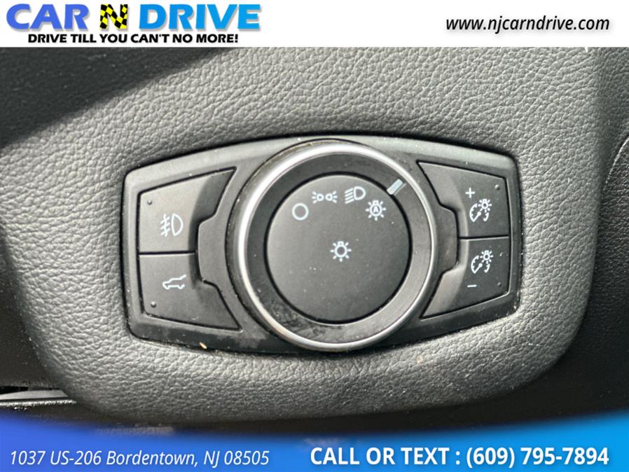 2017 Ford Escape SE FWD, available for sale in Bordentown, New Jersey | Car N Drive. Bordentown, New Jersey 2017 Ford Escape SE FWD, available for sale in Bordentown, New Jersey | Car N Drive. Bordentown, New Jersey